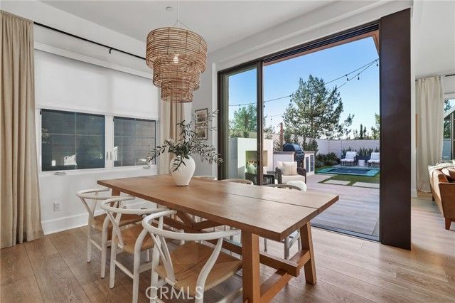 103 Vigna, Irvine, CA 92602