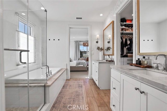 103 Vigna, Irvine, CA 92602