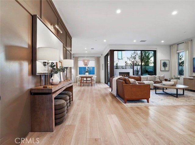 103 Vigna, Irvine, CA 92602