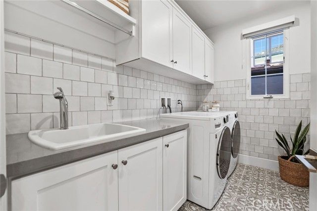 103 Vigna, Irvine, CA 92602