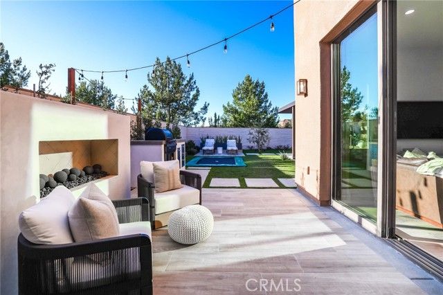 103 Vigna, Irvine, CA 92602