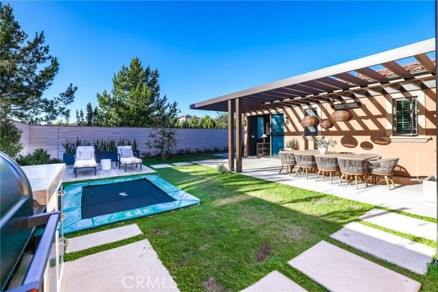 103 Vigna, Irvine, CA 92602