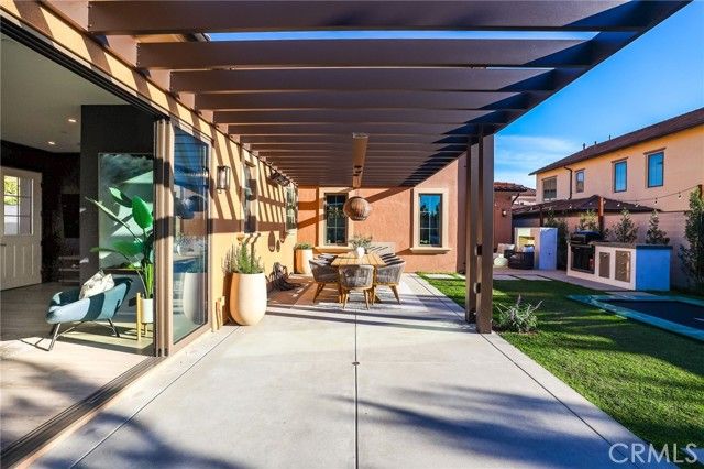 103 Vigna, Irvine, CA 92602