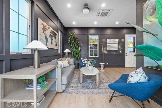 103 Vigna, Irvine, CA 92602