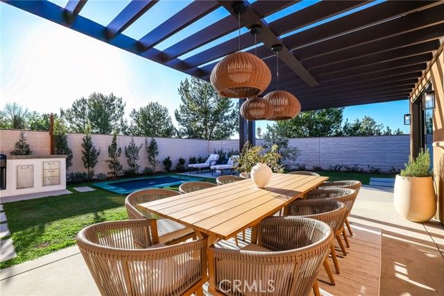 103 Vigna, Irvine, CA 92602