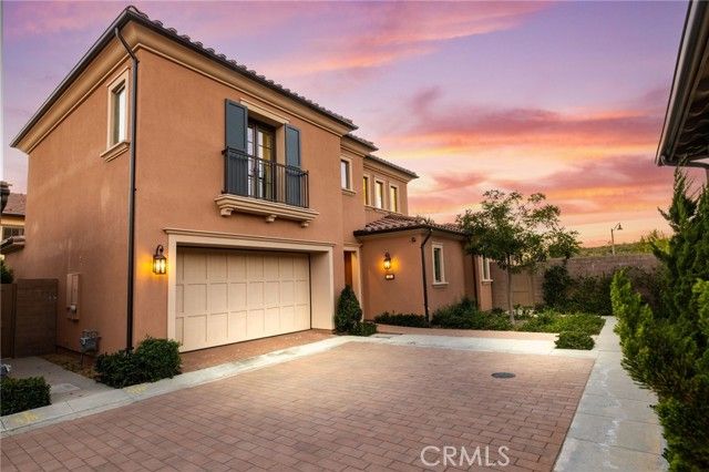 103 Vigna, Irvine, CA 92602