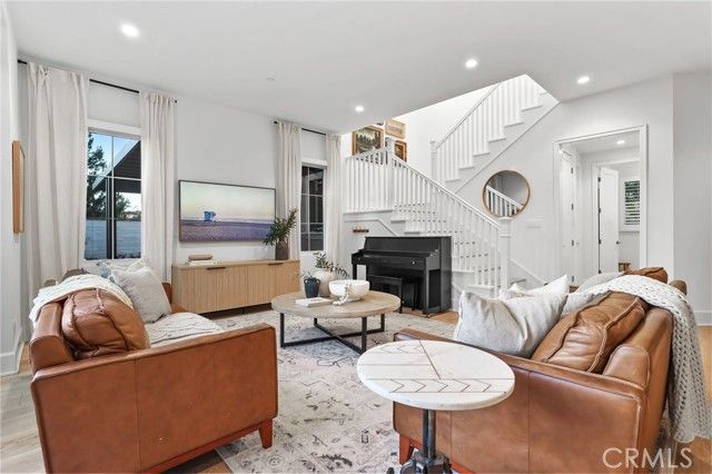 103 Vigna, Irvine, CA 92602