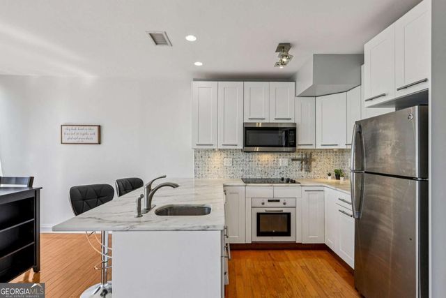 287 14th Street NW 17, Atlanta, GA 30318