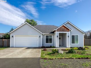 293 W KERSHUL Cir, Gearhart, OR 97138