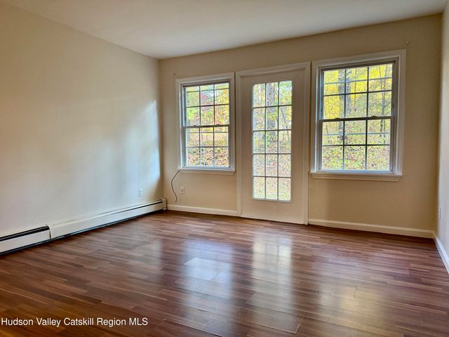 16-1 Huguenot Street, New Paltz, NY 12561