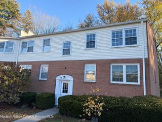 16-1 Huguenot Street, New Paltz, NY 12561