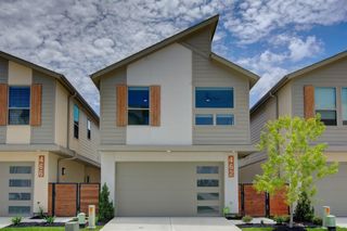 462 S Centro Circle, Shenandoah, TX 77385