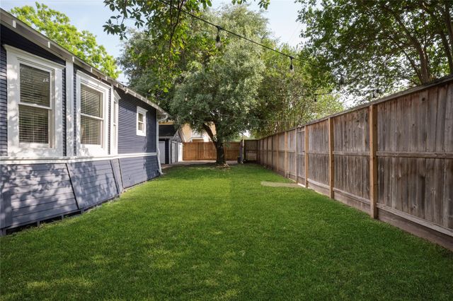 602 Aurora Street, Houston, TX 77008