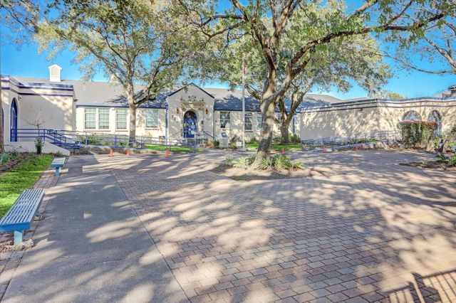602 Aurora Street, Houston, TX 77008
