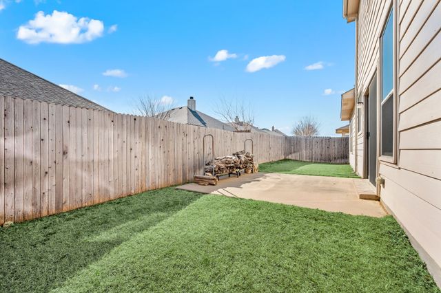 337 Turquoise Drive, Fort Worth, TX 76131