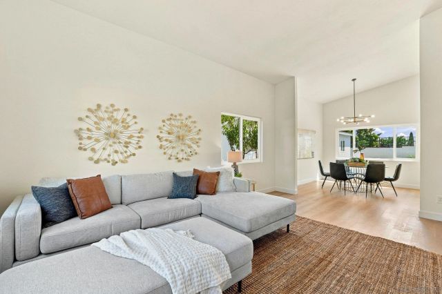 1598 Woodlark Ct, Chula Vista, CA 91911