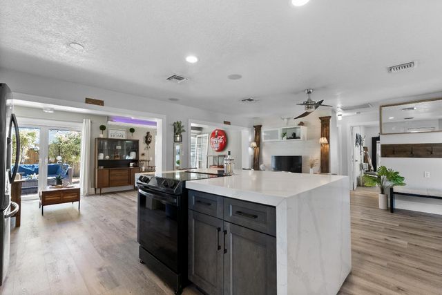 1605 Treemont Avenue, Jupiter, FL 33469