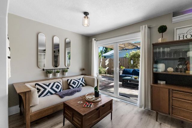 1605 Treemont Avenue, Jupiter, FL 33469