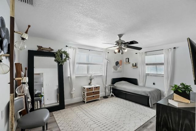 1605 Treemont Avenue, Jupiter, FL 33469