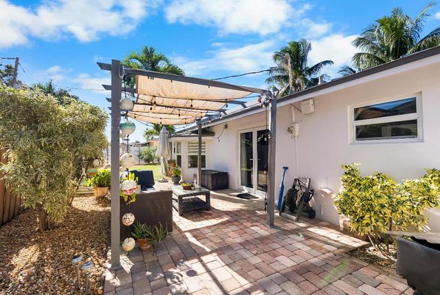 1605 Treemont Avenue, Jupiter, FL 33469