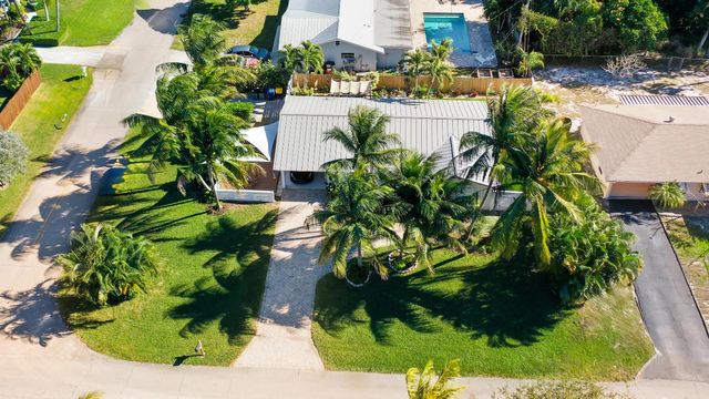 1605 Treemont Avenue, Jupiter, FL 33469