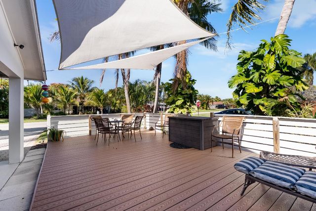 1605 Treemont Avenue, Jupiter, FL 33469