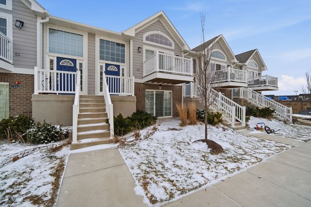 7214 Farmstead Lane, Hanover Park, IL 60133