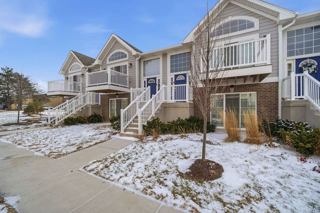 7214 Farmstead Lane, Hanover Park, IL 60133