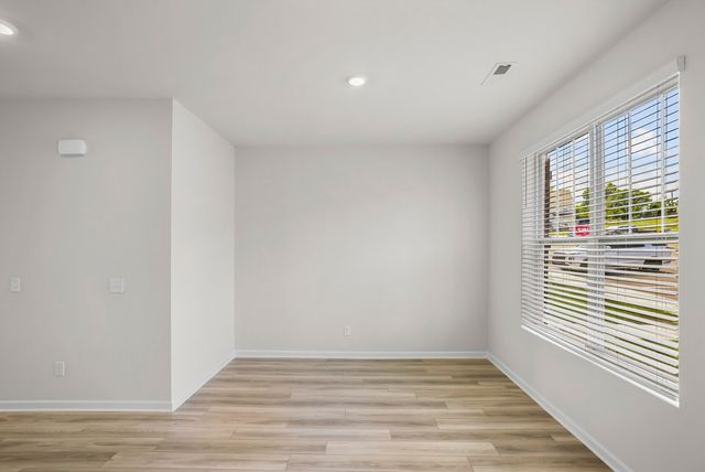 2719 Fordham St, Columbia, TN 38401