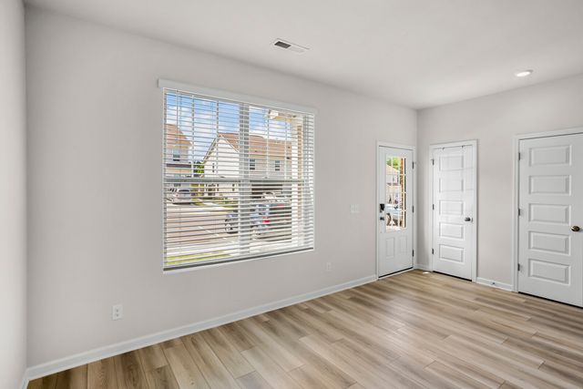 2719 Fordham St, Columbia, TN 38401