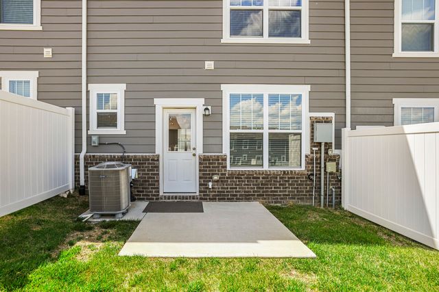 2719 Fordham St, Columbia, TN 38401