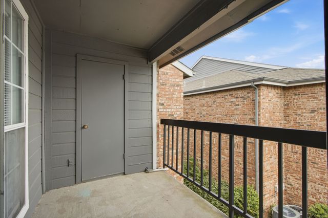 18333 Roehampton Drive 1323, Dallas, TX 75252