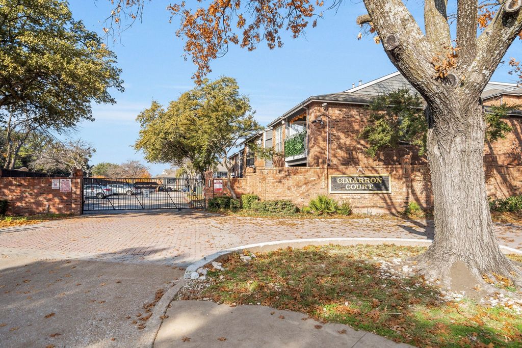 18333 Roehampton Drive 1323, Dallas, TX 75252