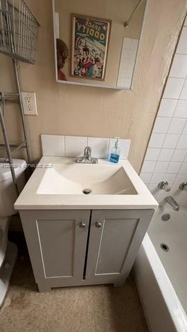 646 NW 14th Ter APT EAST, Fort Lauderdale, FL 33311