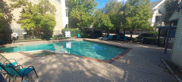 7340 Skillman Street 512, Dallas, TX 75231