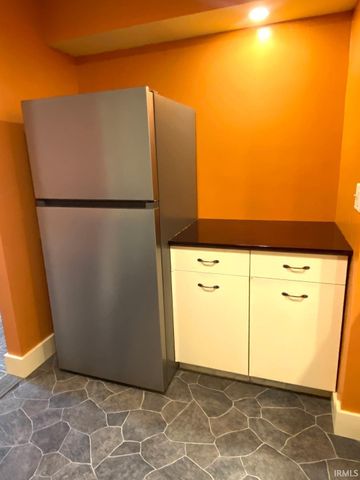 956 SW C Street, Linton, IN 47441