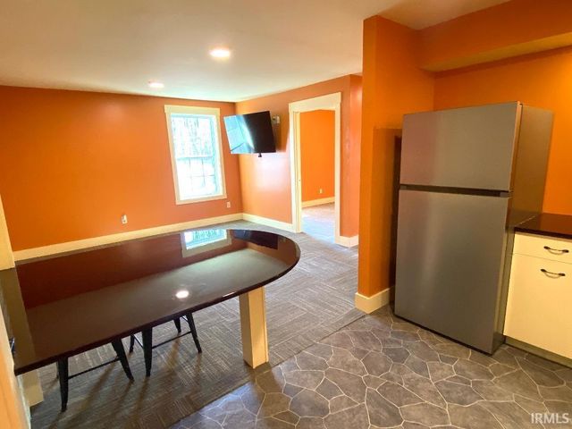 956 SW C Street, Linton, IN 47441