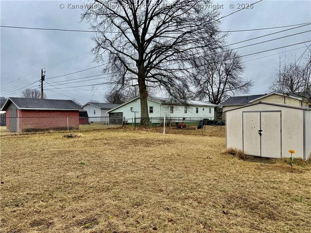 636 Douglas Avenue, Ravenswood, WV 26164