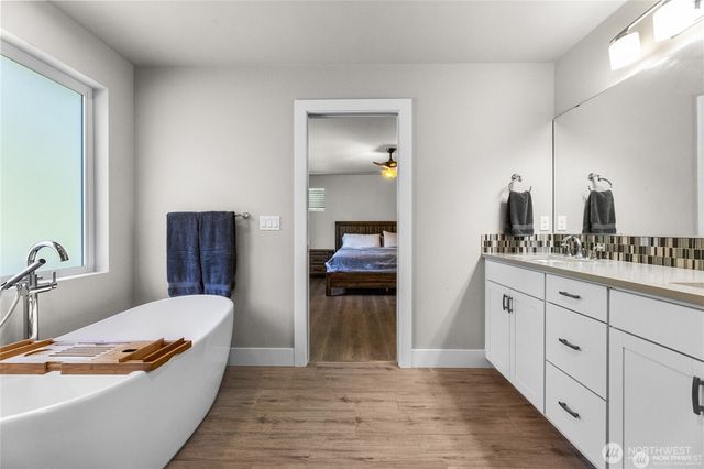 7780 53rd Place, Gig Harbor, WA 98335