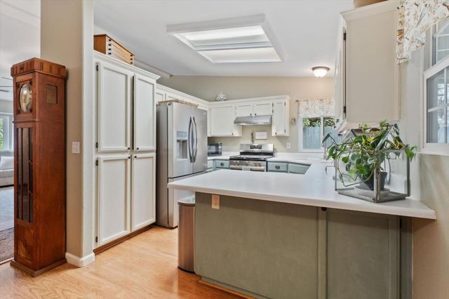 2945 Silo Court, Anderson, CA 96007