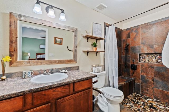 2945 Silo Court, Anderson, CA 96007