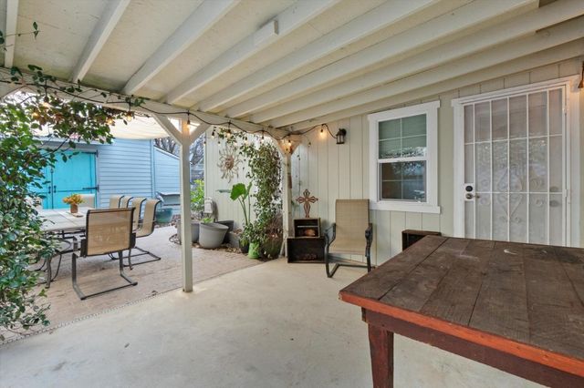 2945 Silo Court, Anderson, CA 96007