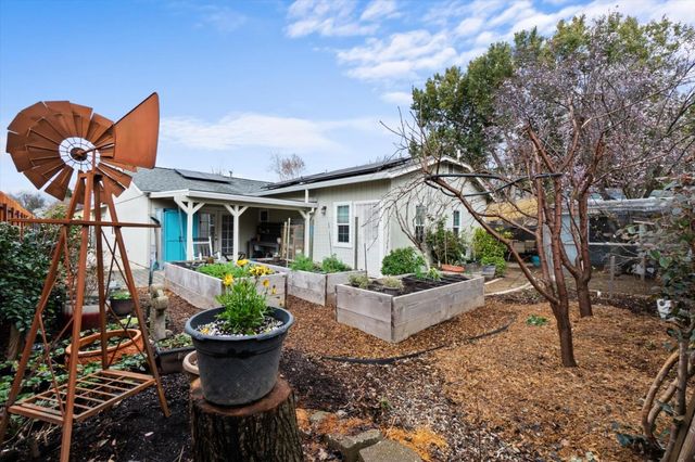 2945 Silo Court, Anderson, CA 96007