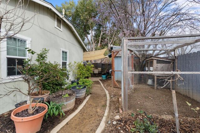 2945 Silo Court, Anderson, CA 96007