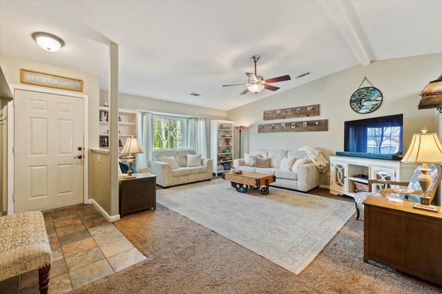 2945 Silo Court, Anderson, CA 96007