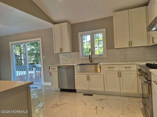 436 Leanora Street, Brick, NJ 08723