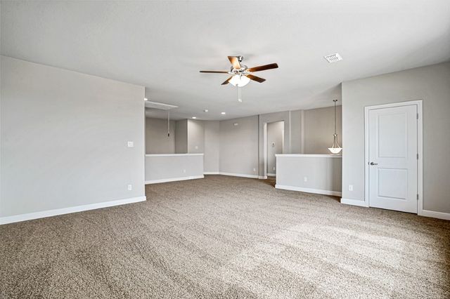11045 TEMPLE GARDENS Trail, Fort Worth, TX 76052