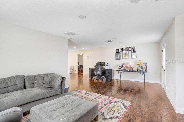 903 N PARK ROAD, Plant City, FL 33563