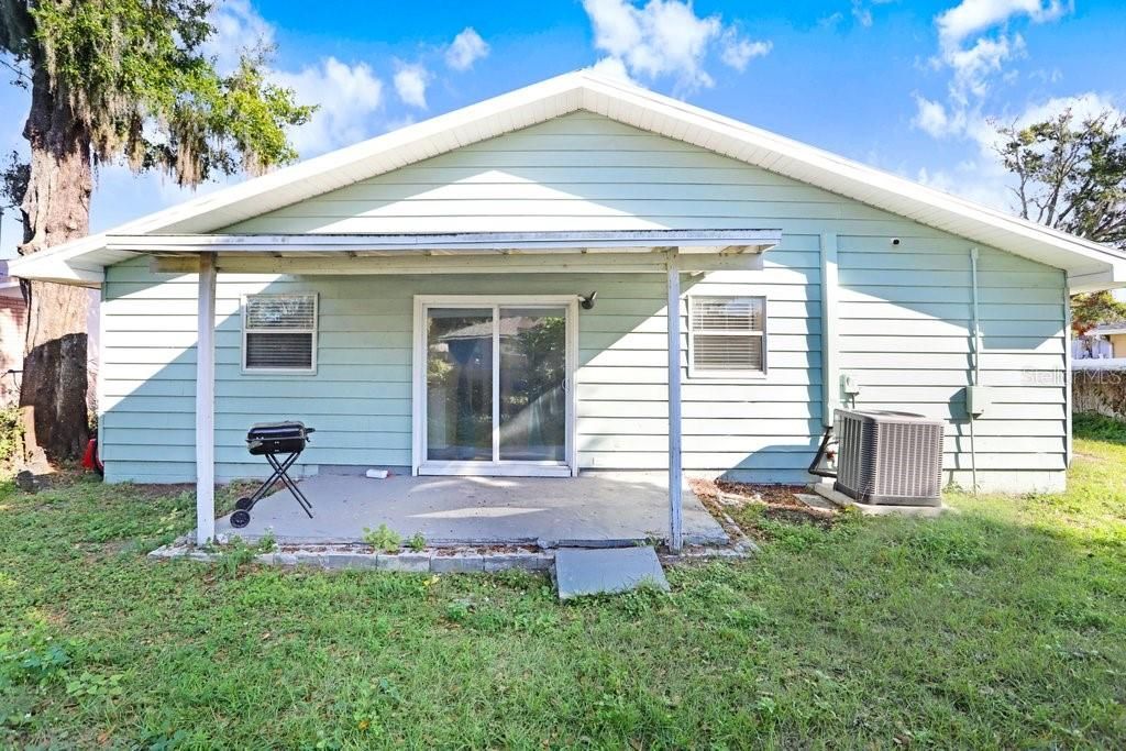 Image 24 of property listing at 903 N PARK ROAD, Plant City, FL 33563