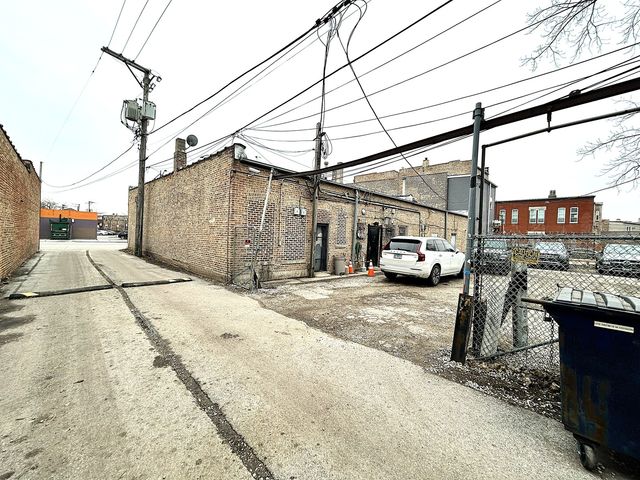 3620 W Division Street, Chicago, IL 60651